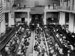 1841-1st_decade_in_US_history_immigration_exceeds_million_great_hall_ellis_island